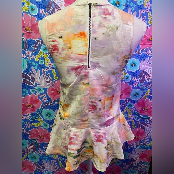 💕3 for $20💕 Floral Blouse with waist ruffle - Picture 2 of 7